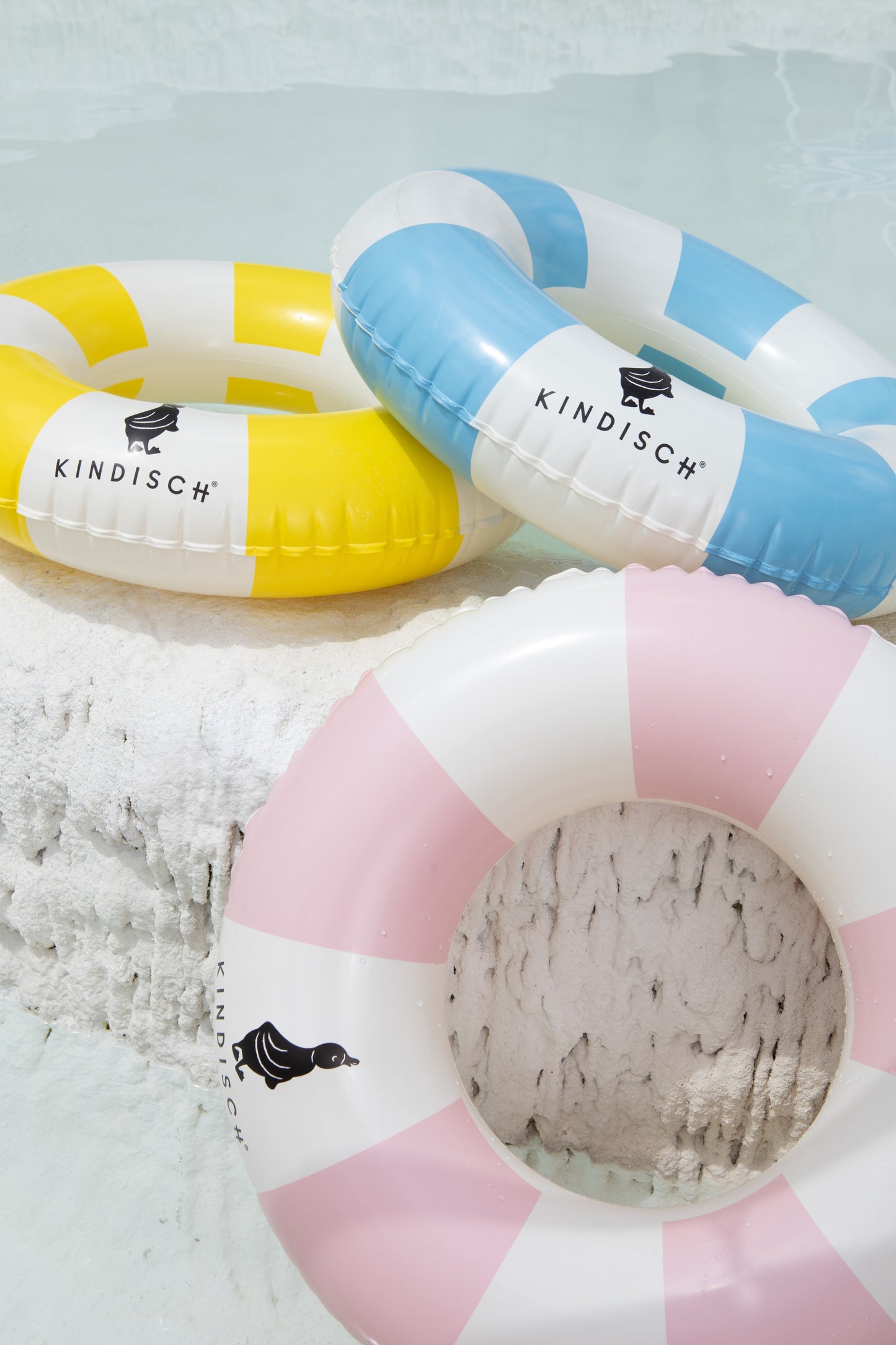 Kindisch Schwimmring für Kinder in rosa, blau oder gelb gestreift