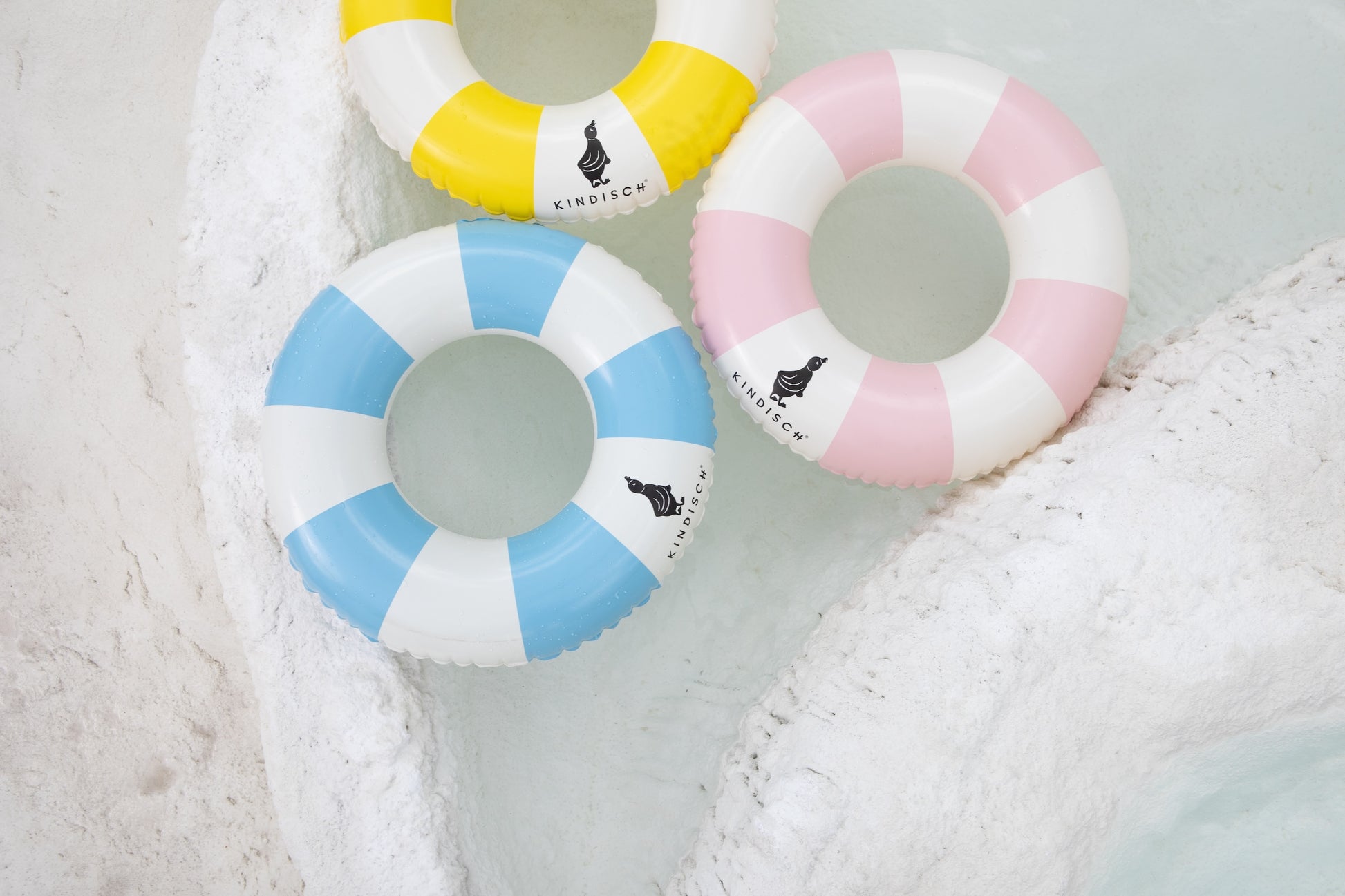 Kindisch Schwimmring für Kinder in rosa, blau oder gelb gestreift