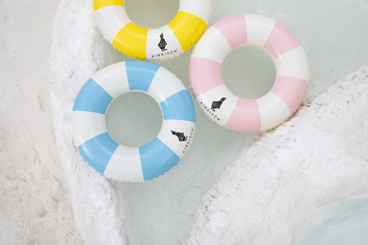 Kindisch Schwimmring für Kinder in rosa, blau oder gelb gestreift