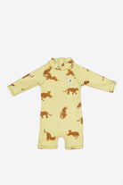 Baby Badeanzug - Gelb - Pink Leo - Leoparden – Vorderansicht – von KINDISCH, UV-Schutz